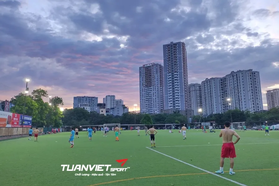 Sân bóng đá Đền Lừ 3 - Sân bóng đá Thành phố Hà Nội