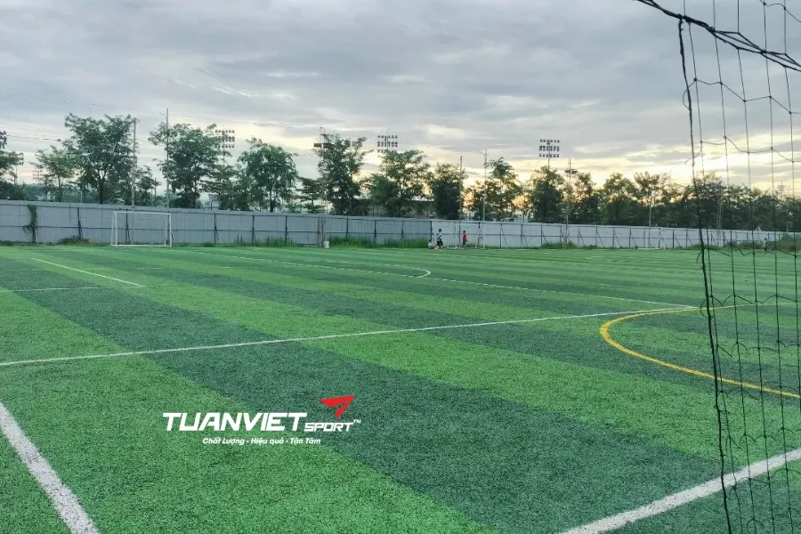 S&acirc;n b&oacute;ng đ&aacute; Đ&igrave;nh Th&ocirc;n 2 - S&acirc;n b&oacute;ng đ&aacute; Th&agrave;nh phố H&agrave; Nội