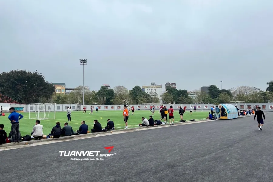 Sân bóng đá Xuân La - Sân bóng đá Thành phố Hà Nội