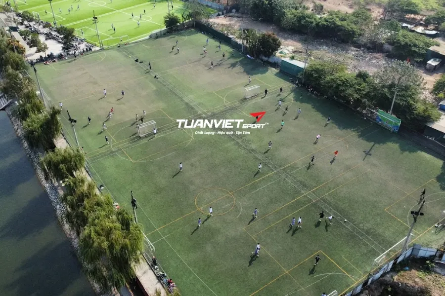 Sân bóng đá Đầm Hồng 2 - Sân bóng đá Thành phố Hà Nội