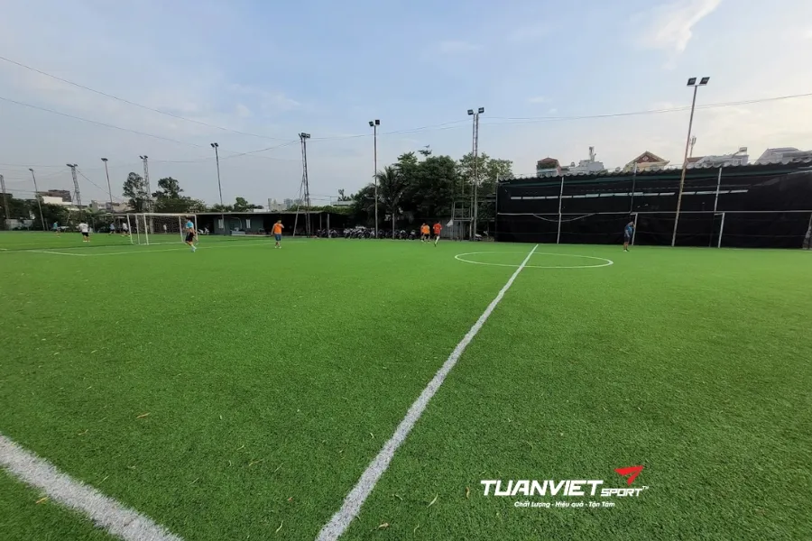 Sân bóng đá Đầm Hồng 2 - Sân bóng đá Thành phố Hà Nội