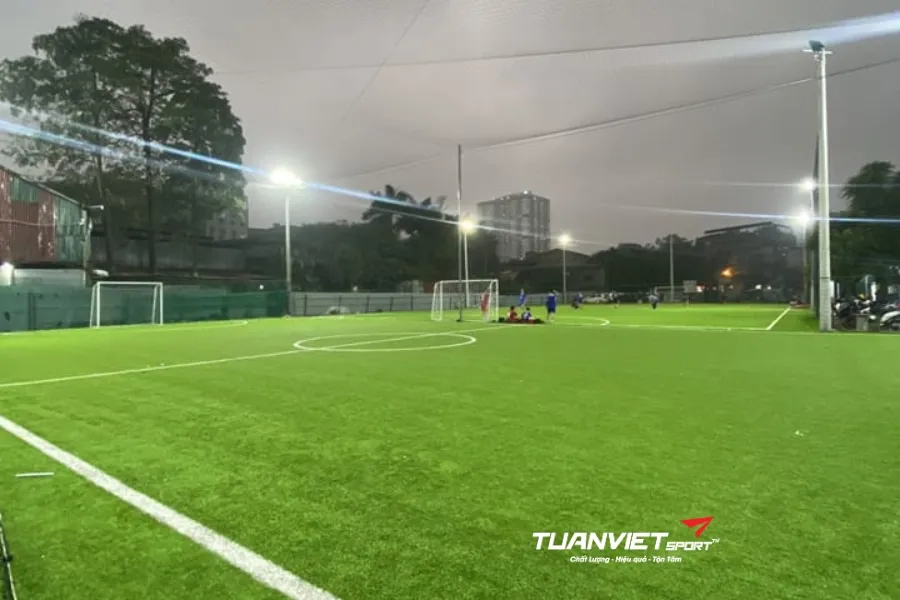 Sân bóng đá Khương Trung - Sân bóng đá Thành phố Hà Nội