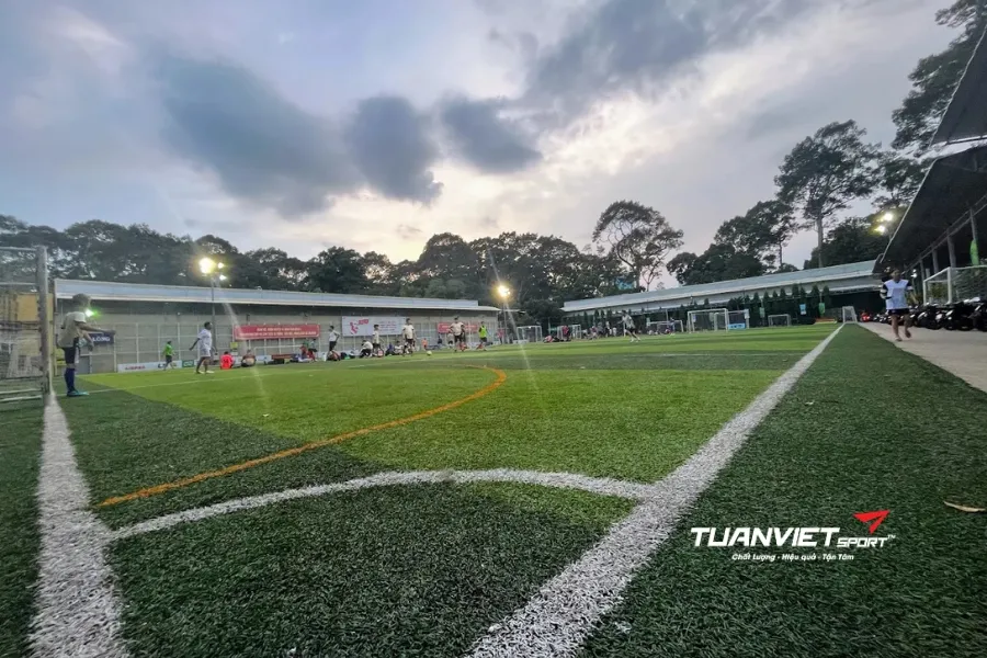 Sân bóng đá Tao Đàn - Sân bóng đá Thành phố Hồ Chí Minh