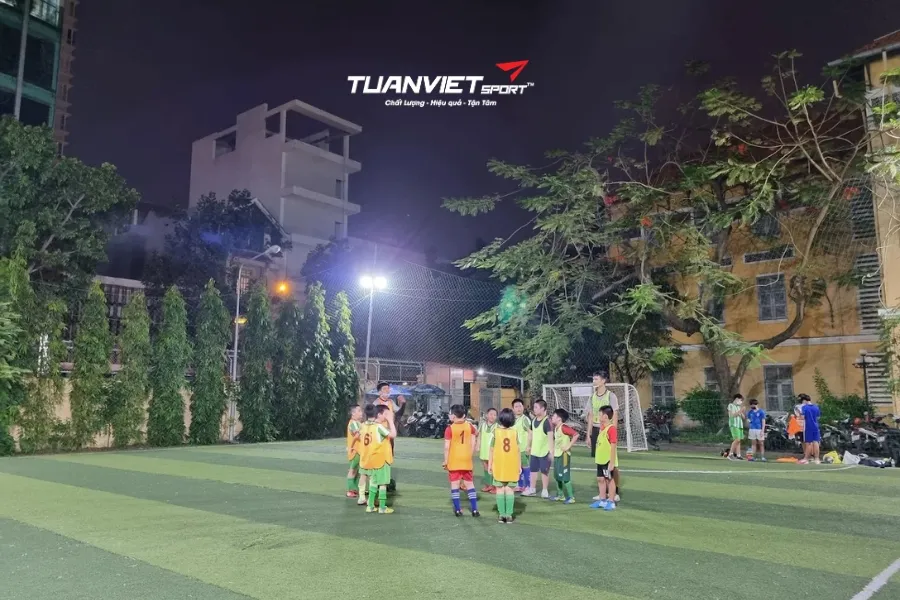 Sân bóng đá Trường Ntmk - Sân bóng đá Thành phố Hồ Chí Minh