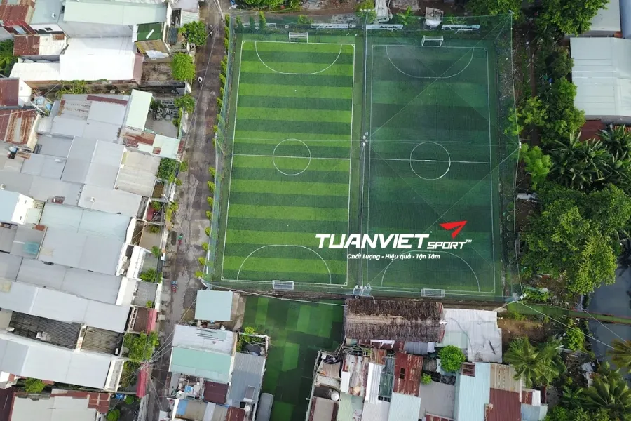 Sân bóng đá Cầu Đỏ - Sân bóng đá Thành phố Hồ Chí Minh