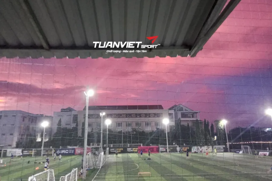 Sân bóng đá Quyền - Sân bóng đá Thành phố Hồ Chí Minh