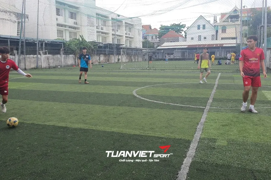 Sân bóng đá Số 8 - Sân bóng đá Thành phố Hồ Chí Minh