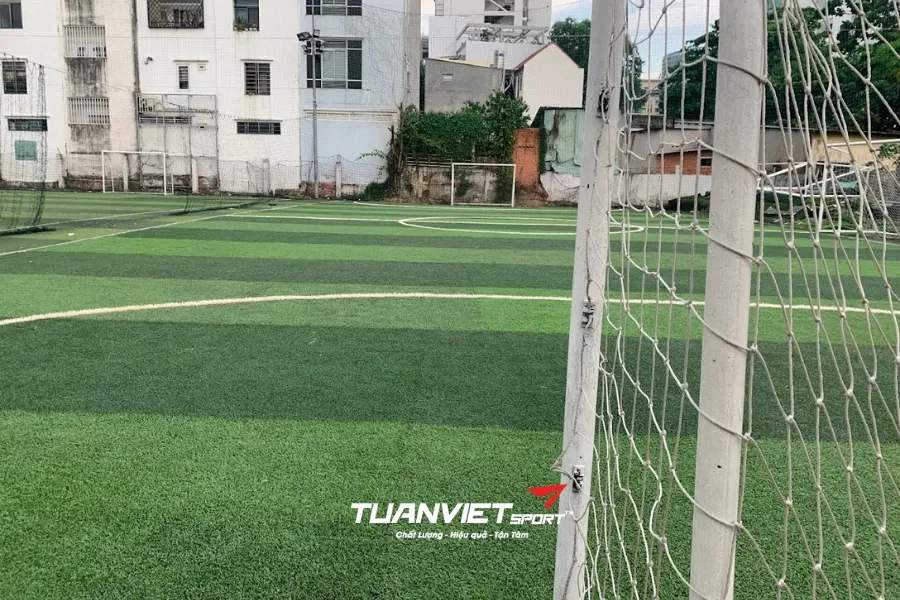 Sân bóng đá Hồng Bàng - Sân bóng đá Thành phố Hồ Chí Minh