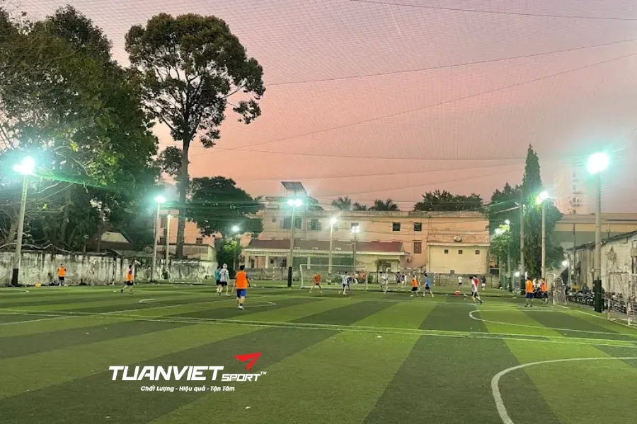 Sân bóng đá Quyền - Sân bóng đá Thành phố Hồ Chí Minh