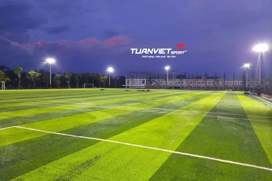 Sân bóng đá Bá Công - Sân bóng đá thành phố Huế