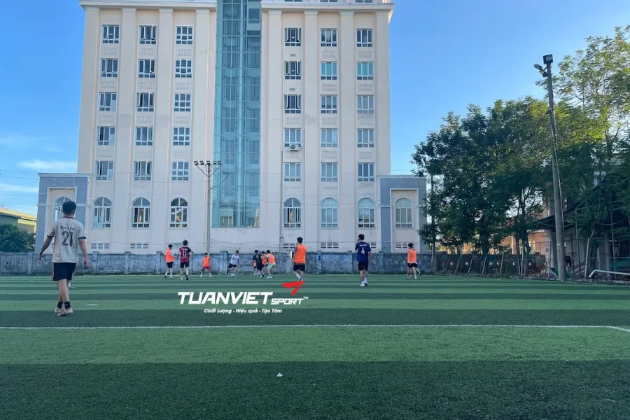 Sân bóng đá Lâm Hoằng - Sân bóng đá thành phố Huế