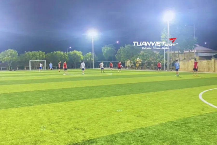 S&acirc;n b&oacute;ng đ&aacute; Nh&agrave; M&aacute;y Nước - S&acirc;n b&oacute;ng đ&aacute; tỉnh Hưng Y&ecirc;n