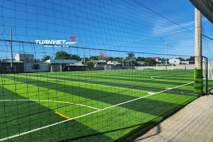 S&acirc;n b&oacute;ng đ&aacute; Phảng L&ecirc; - S&acirc;n b&oacute;ng đ&aacute; tỉnh Kh&aacute;nh H&ograve;a