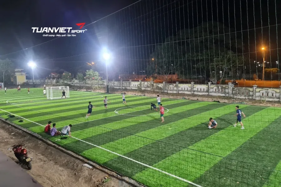 S&acirc;n b&oacute;ng đ&aacute; Nguyễn Du - S&acirc;n b&oacute;ng đ&aacute; tỉnh Kh&aacute;nh H&ograve;a