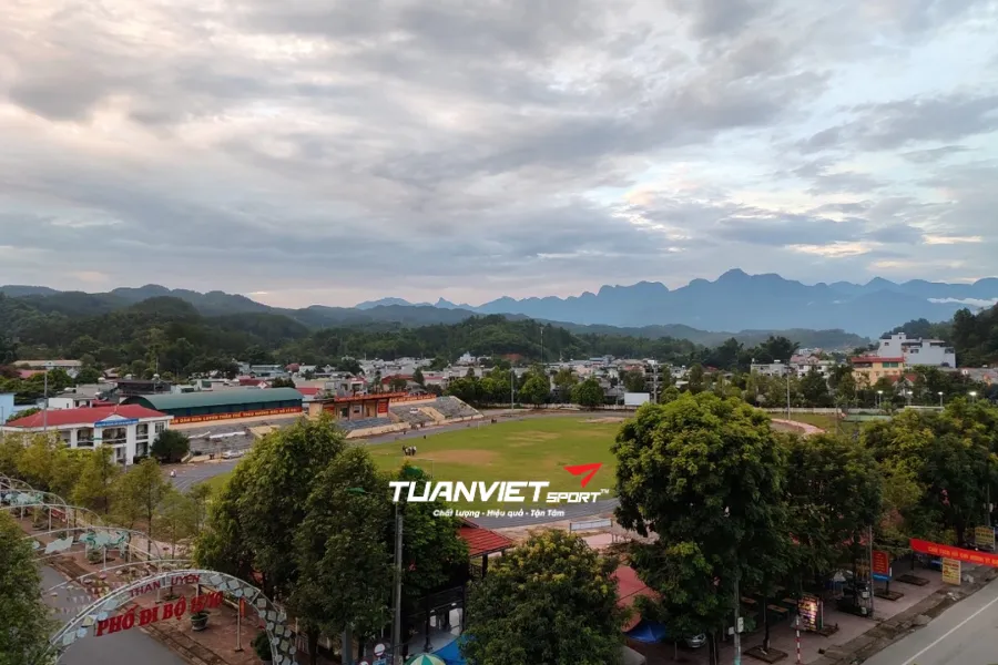 Sân bóng đá Than Uyên - Sân bóng đá Lai Châu