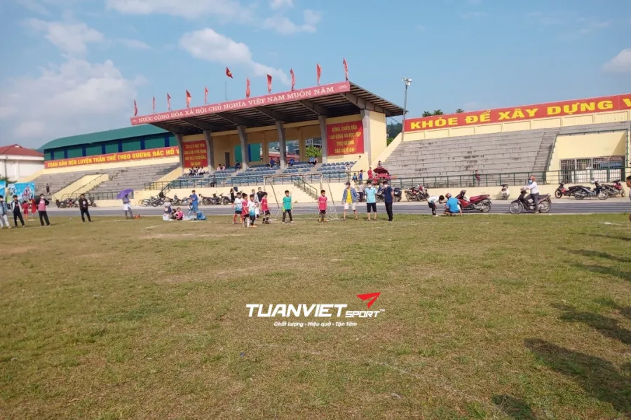 Sân bóng đá Than Uyên - Sân bóng đá Lai Châu