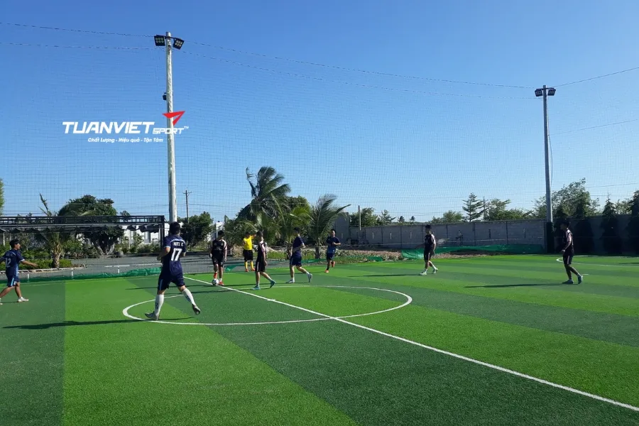 S&acirc;n b&oacute;ng đ&aacute; Quang H&agrave; - S&acirc;n b&oacute;ng đ&aacute; tỉnh L&acirc;m Đồng 