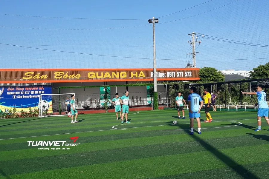 S&acirc;n b&oacute;ng đ&aacute; Quang H&agrave; - S&acirc;n b&oacute;ng đ&aacute; tỉnh L&acirc;m Đồng 