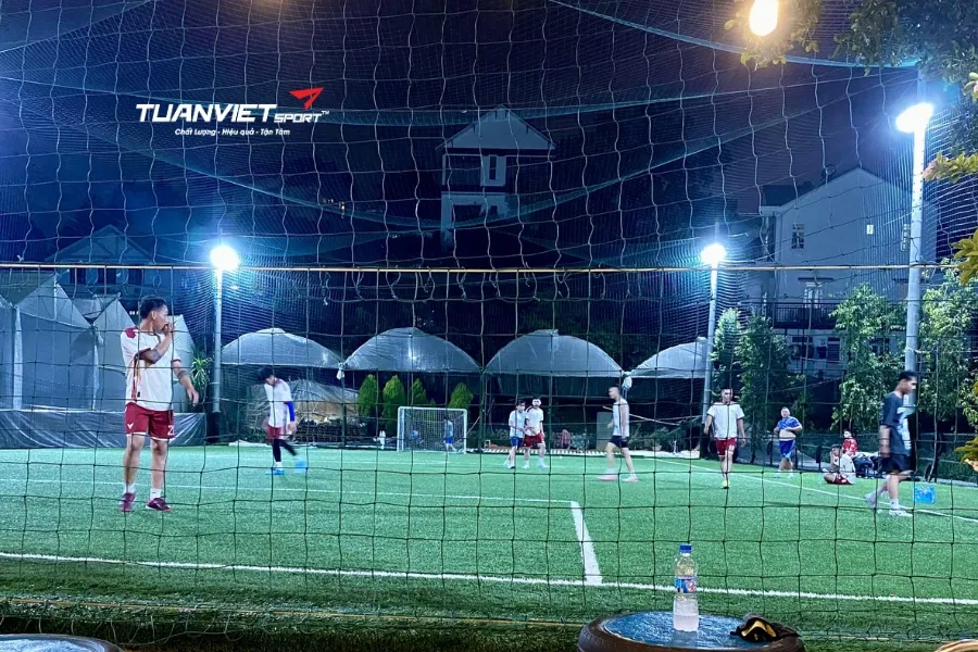 S&acirc;n b&oacute;ng đ&aacute; H&agrave; Đ&ocirc;ng - S&acirc;n b&oacute;ng đ&aacute; tỉnh L&acirc;m Đồng