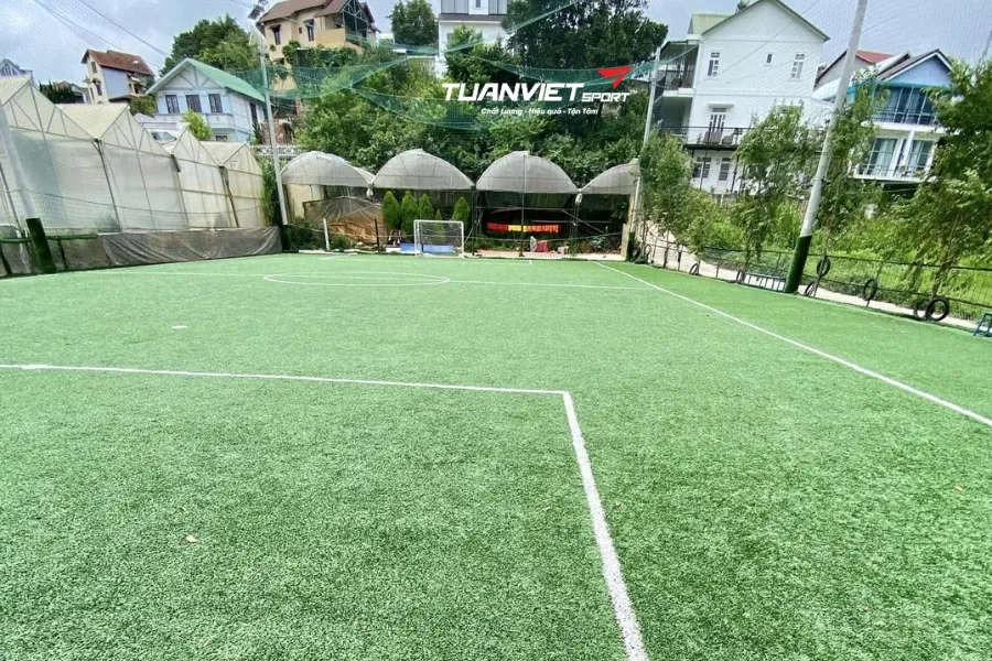 S&acirc;n b&oacute;ng đ&aacute; H&agrave; Đ&ocirc;ng - S&acirc;n b&oacute;ng đ&aacute; tỉnh L&acirc;m Đồng