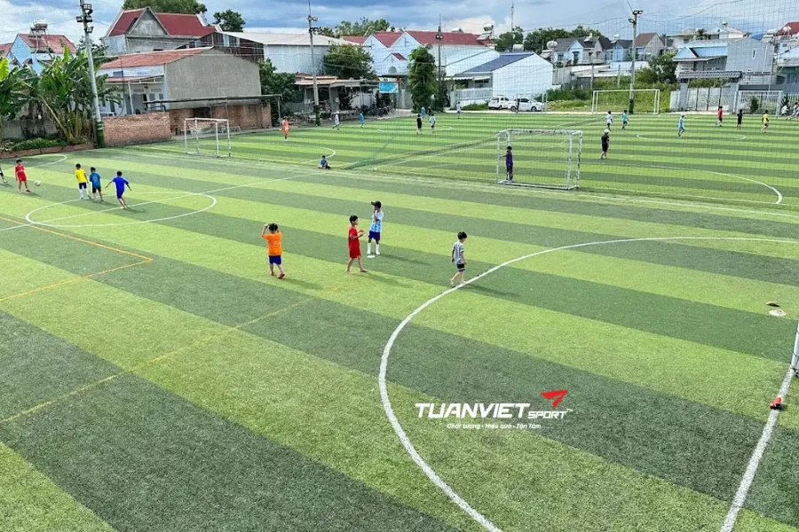 S&acirc;n b&oacute;ng đ&aacute; L&acirc;m H&agrave; - S&acirc;n b&oacute;ng đ&aacute; tỉnh L&acirc;m Đồng