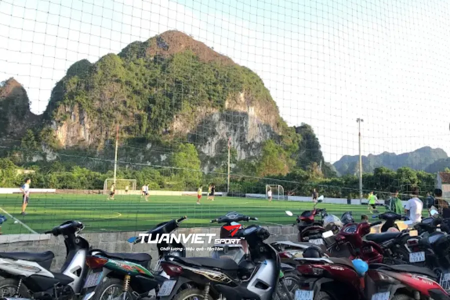 Sân bóng Quốc Khánh&nbsp;