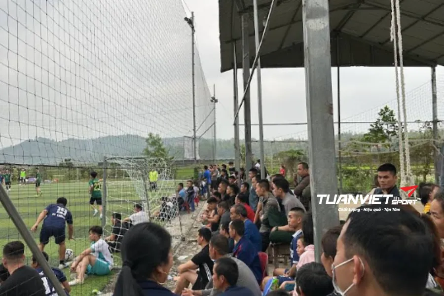 Sân bóng đá Trung Kiên Lạng Sơn