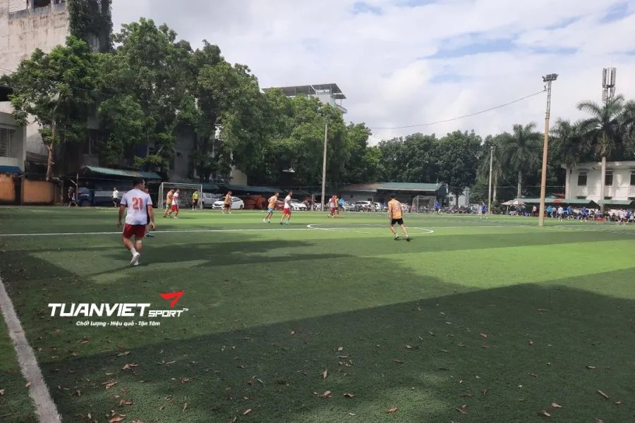 Sân bóng đá Phố Mới&nbsp;