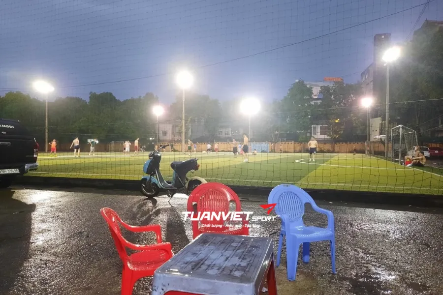 Sân bóng đá Phố Mới&nbsp;