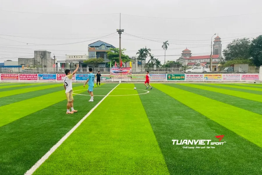 S&acirc;n b&oacute;ng đ&aacute; Cầu Đ&ograve; Quan - S&acirc;n b&oacute;ng đ&aacute; tỉnh Ninh B&igrave;nh