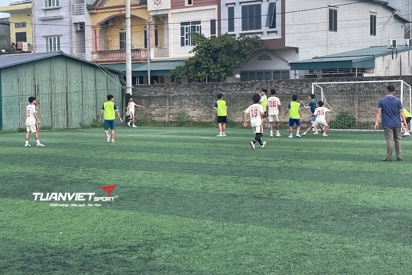 S&acirc;n b&oacute;ng đ&aacute; Đức Thịnh - S&acirc;n b&oacute;ng đ&aacute; tỉnh Ph&uacute; Thọ