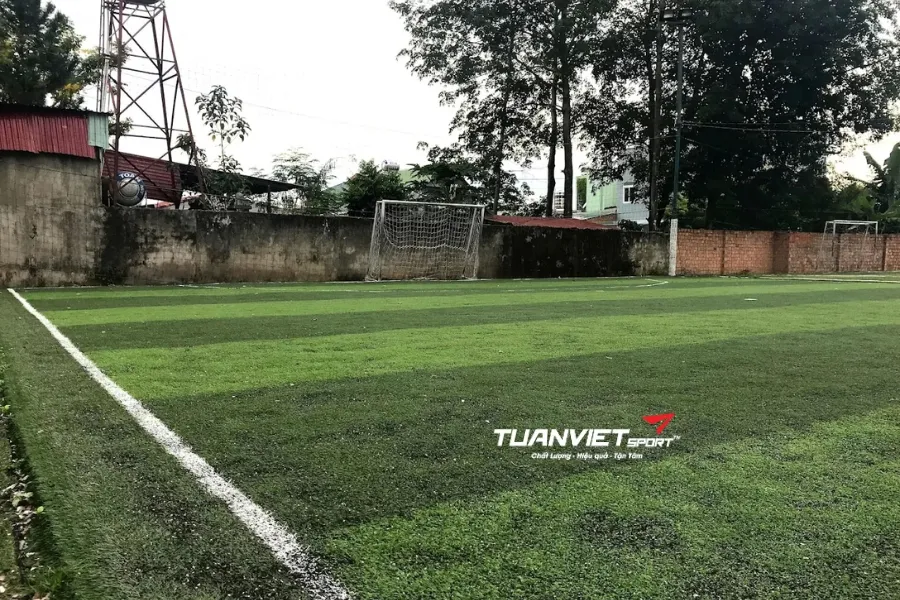 Sân bóng đá Việt Trung - Sân bóng đá tỉnh Quảng Ngãi