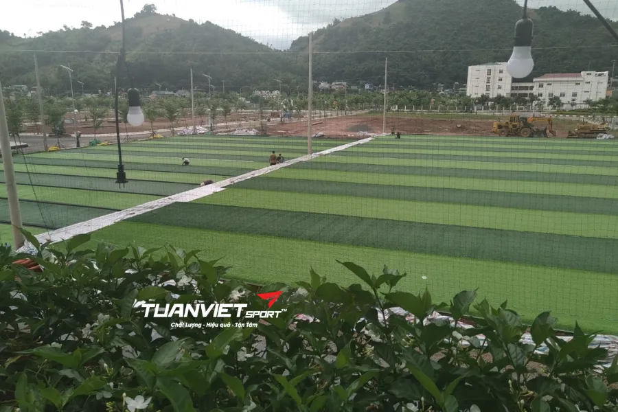 Sân bóng Picenza Sơn La
