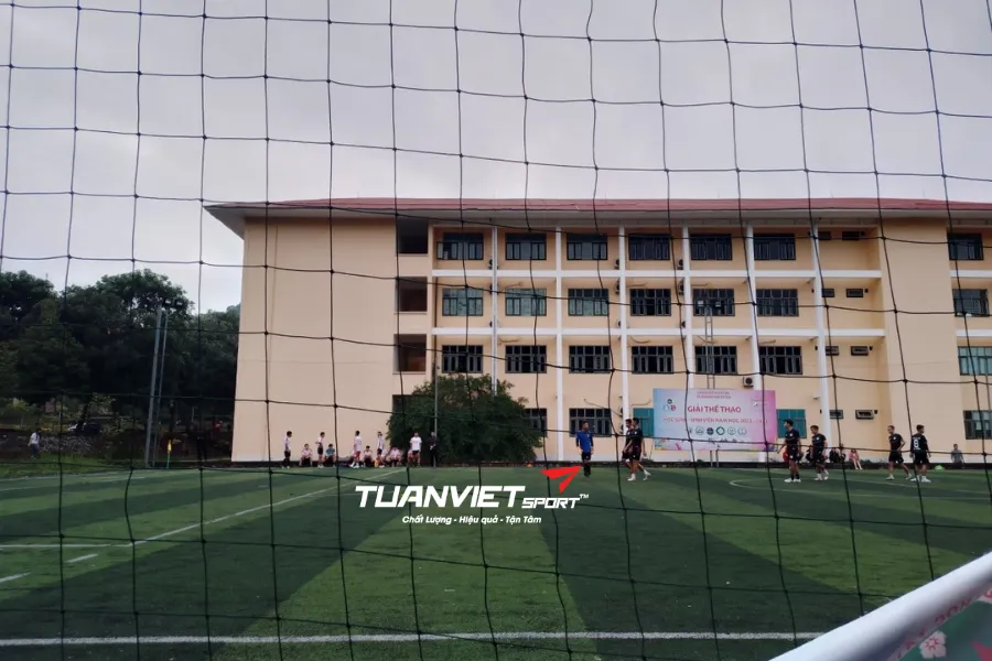 Sân cỏ nhân tạo Trường Đại học Tây Bắc