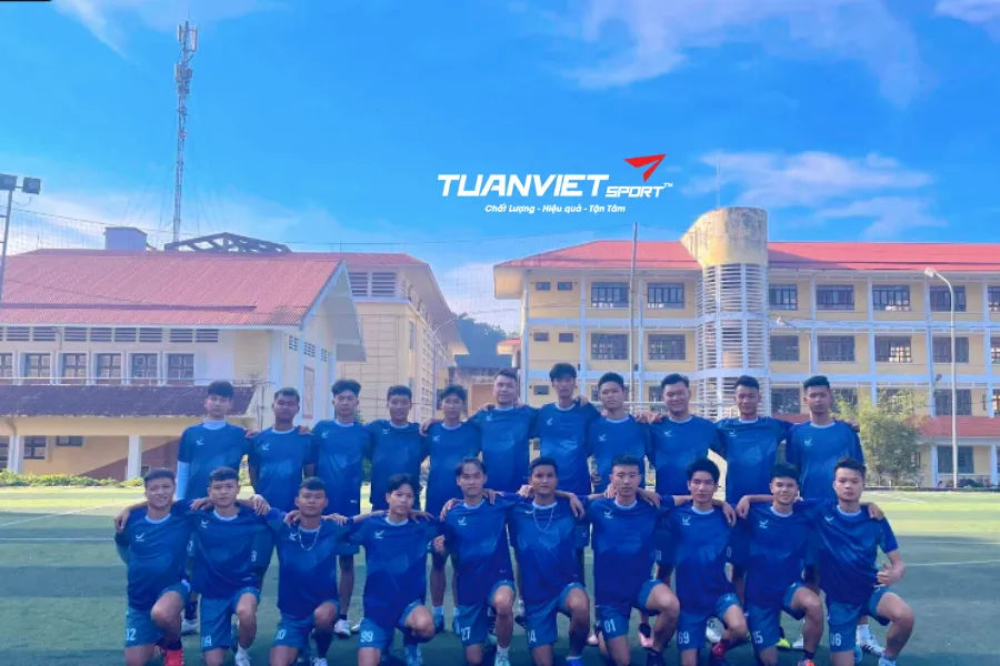 S&acirc;n cỏ nh&acirc;n tạo Trường Đại học T&acirc;y Bắc