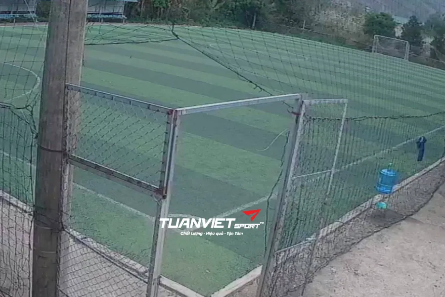 S&acirc;n b&oacute;ng Quyết Thắng&nbsp;