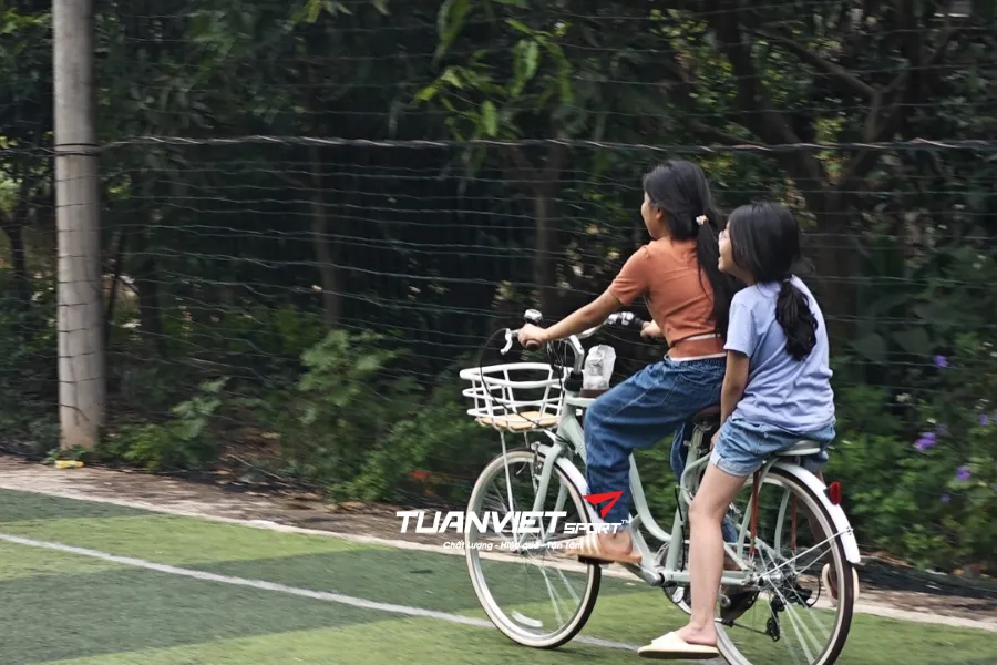 S&acirc;n b&oacute;ng Quyết Thắng&nbsp;