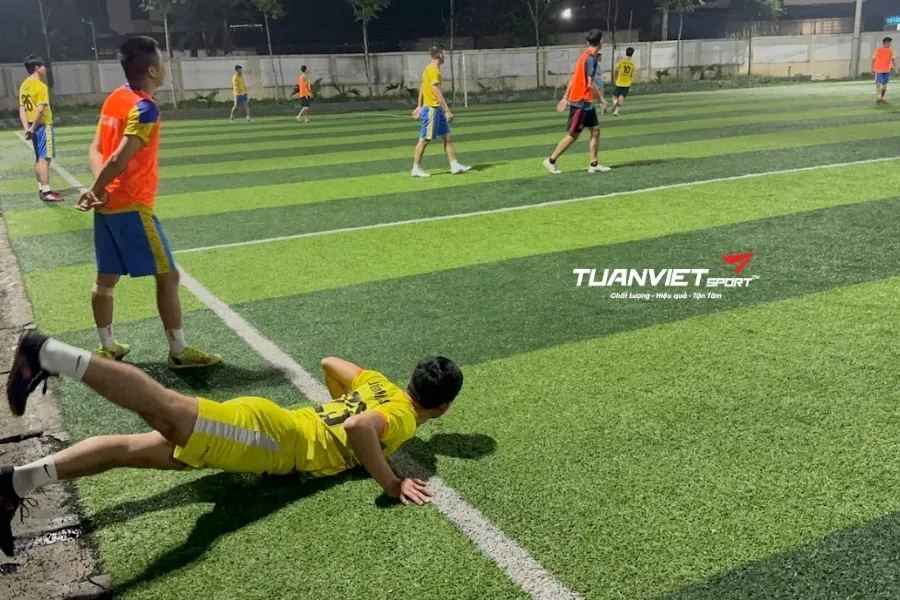 S&acirc;n b&oacute;ng đ&aacute; Trường Đại học Khoa học - S&acirc;n b&oacute;ng đ&aacute; tỉnh Th&aacute;i Nguy&ecirc;n