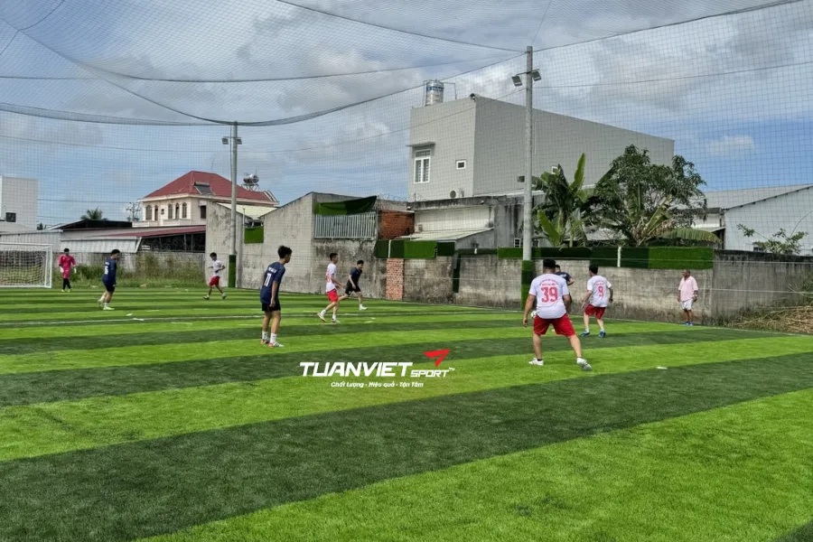 Danh s&aacute;ch s&acirc;n b&oacute;ng đ&aacute; Vĩnh Long -S&acirc;n B&oacute;ng Đ&aacute; Song Sinh