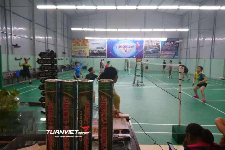 S&acirc;n cầu l&ocirc;ng Phước Nguy&ecirc;n - S&acirc;n cầu l&ocirc;ng tỉnh B&agrave; Rịa - Vũng T&agrave;u