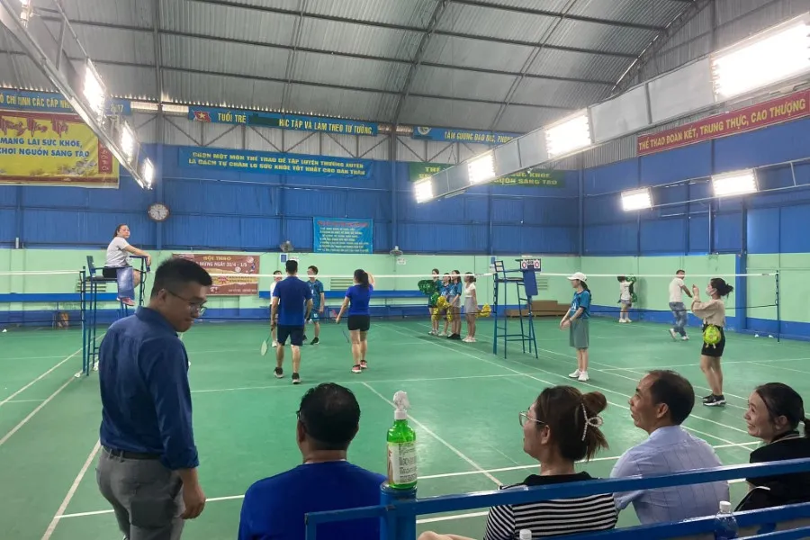 sân cầu lông Thành phố Dĩ An
