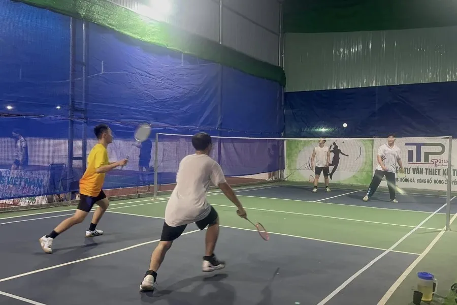 sân cầu lông Thành phố Dĩ An