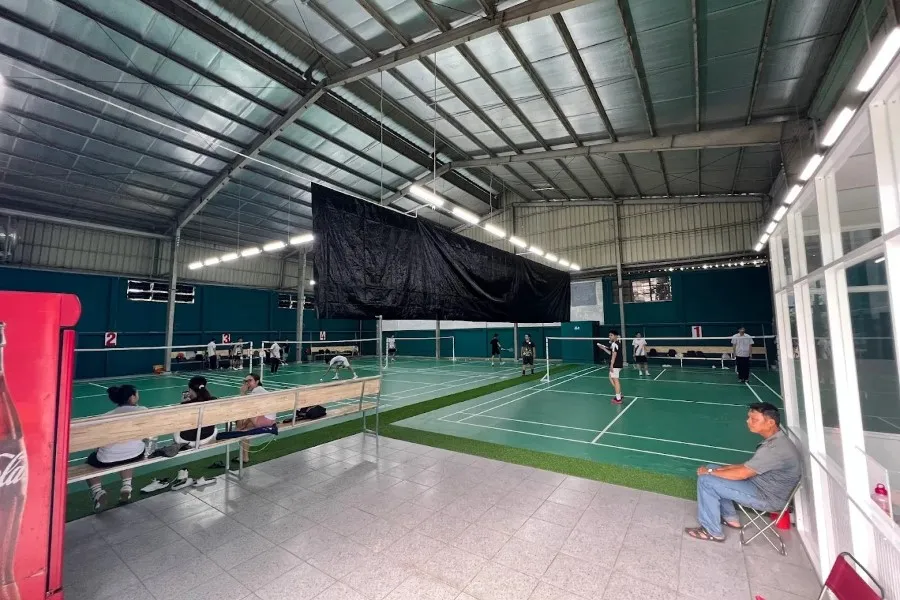 sân cầu lông Thành phố Dĩ An