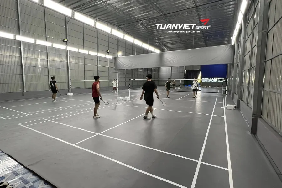 S&acirc;n Cầu L&ocirc;ng Gundam - S&acirc;n cầu l&ocirc;ng tỉnh C&agrave; Mau