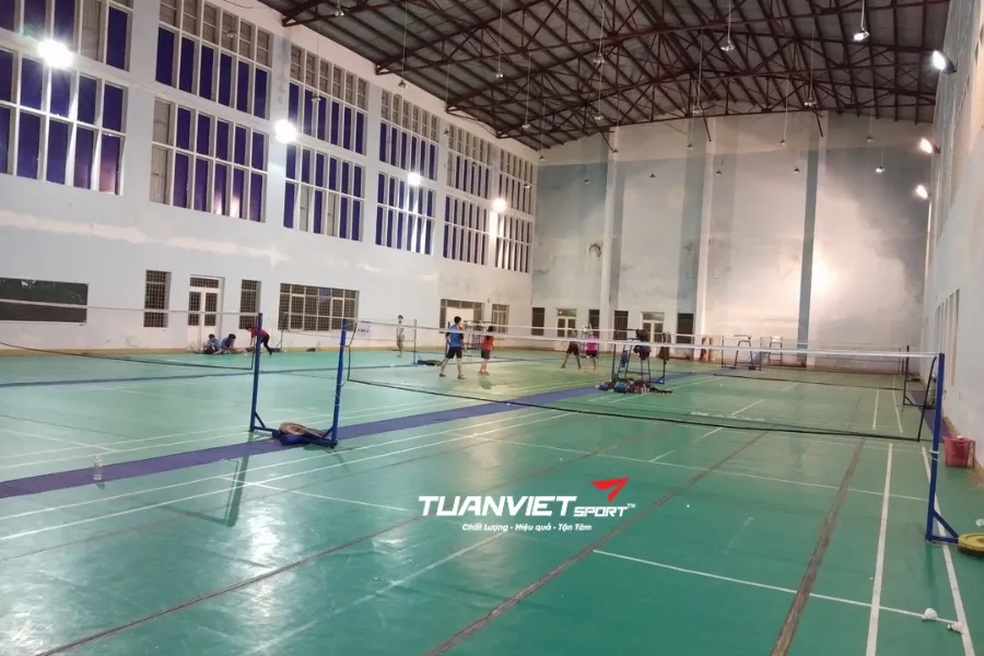 Sân Cầu lông Trường Đại Học Thể Dục Thể Thao - Sân cầu lông quận Thanh Khê