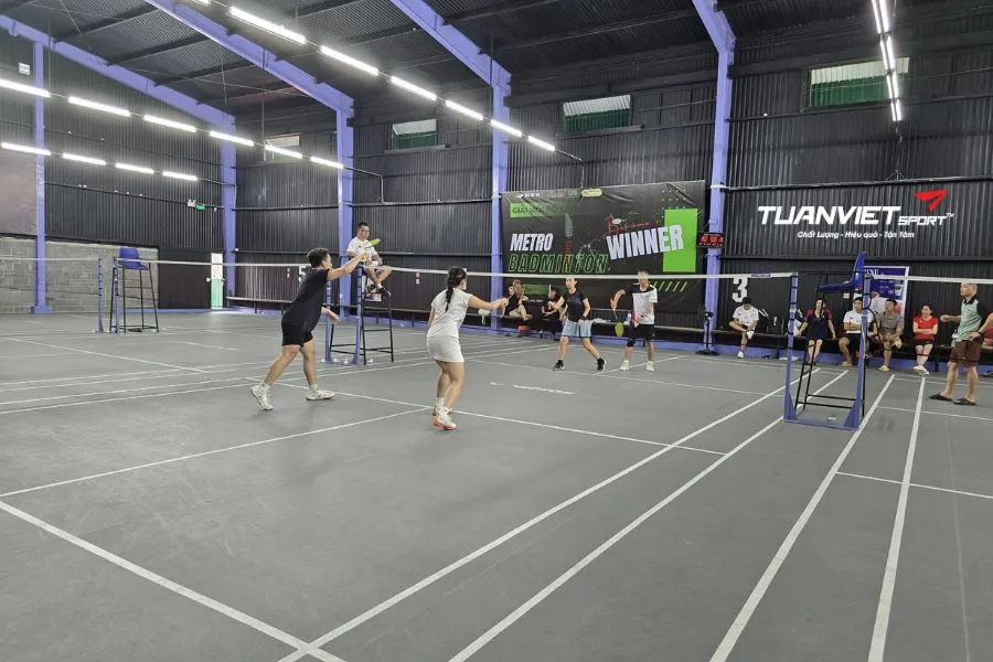 Sân cầu lông Metro Badminton - Sân cầu lông tỉnh Đắk Lắk