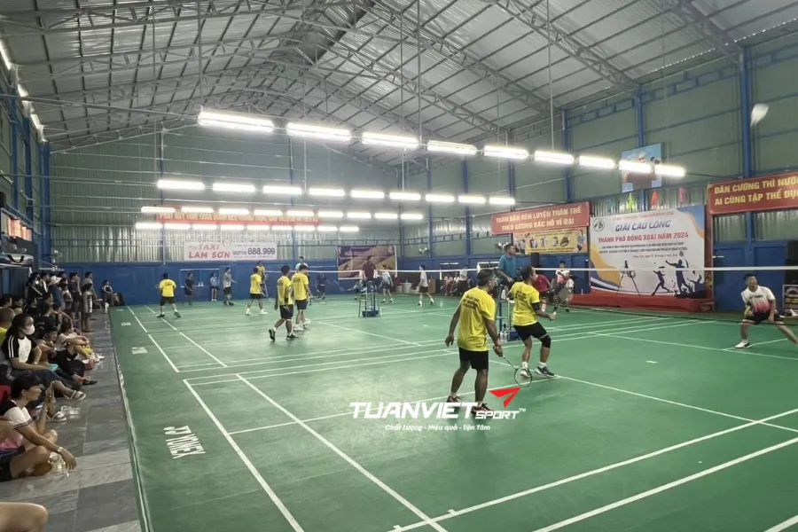 Sân cầu lông Vũ Hướng&nbsp;