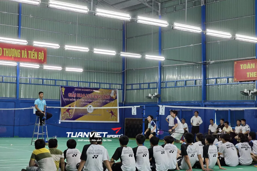 Sân cầu lông Vũ Hướng&nbsp;