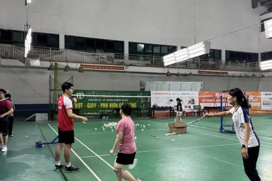 sân cầu lông Quận Ba Đình