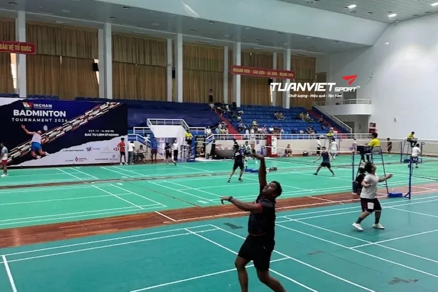 Sân cầu lông Nhà thi đấu Bắc Từ Liêm - Sân cầu lông Quận Bắc Từ Liêm
